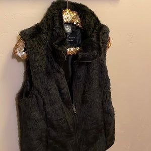 Zara Girls Faux fur vest
